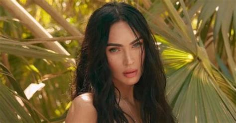 megan fox sexy pics|Beach Babe! Megan Fox’s Sexiest Bikini and Swimsuit Photos.